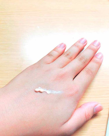 KiSS マットシフォンUVモイストベースのクチコミ「#ゆうれお投稿
初投稿です✩°。⋆⸜(* ॑꒳ ॑* )⸝
てことで、初めて買った下地を紹.....」(2枚目)