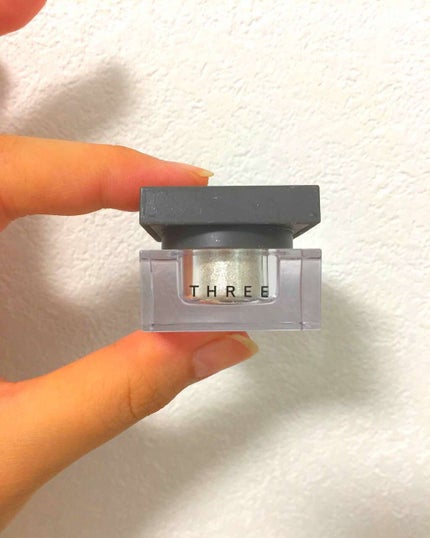 シマリング カラー ヴェール/THREE/単色アイシャドウを使ったクチコミ(1枚目)