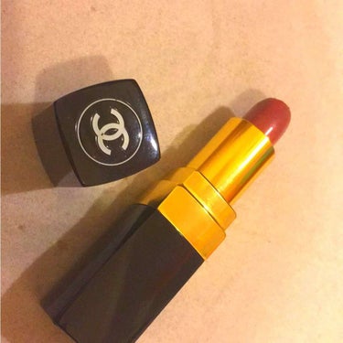 ROUGE COCO434 MADEMOISELLE

私多分、CHANELのリップことごとく合わない…w
色はキレイで上品なので、普段づかいにはぴったりだと思います╰(*´︶`*)╯♡
でも荒れるのー