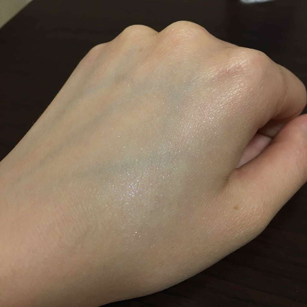 ツヤ・ハリ仕上げ 発光下地/ESPRIQUE/化粧下地を使ったクチコミ(3枚目)