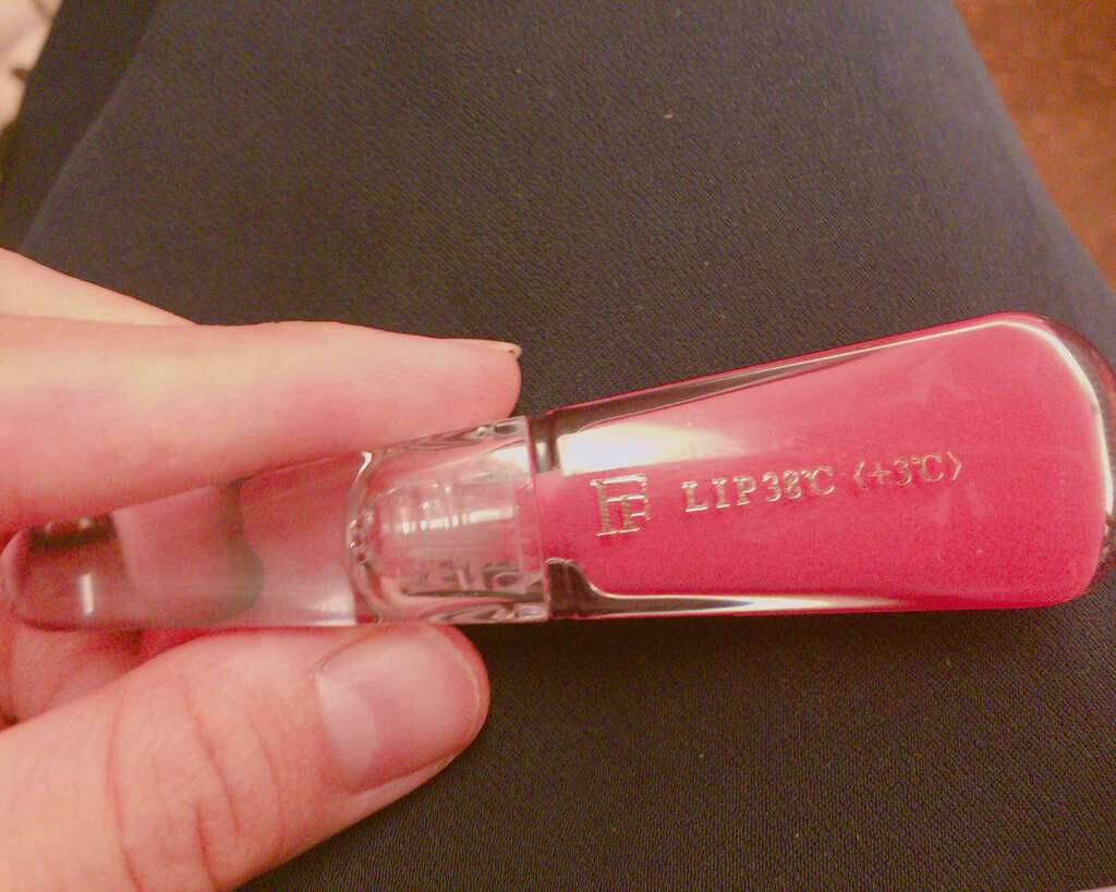 38°C / 99°F リップトリートメント (リップ美容液)/UZU BY FLOWFUSHI/リップケアを使ったクチコミ(1枚目)