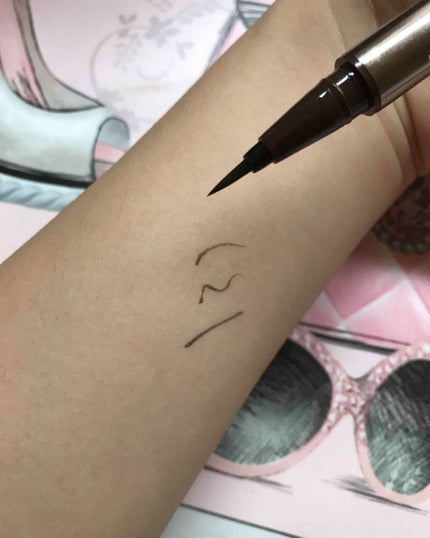 ラブ・ライナー リキッドアイライナーR3/ラブ・ライナー/リキッドアイライナーを使ったクチコミ(2枚目)