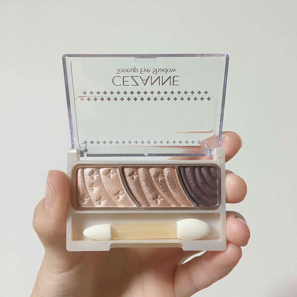 トーンアップアイシャドウ/CEZANNE/アイシャドウパレットを使ったクチコミ（2枚目）