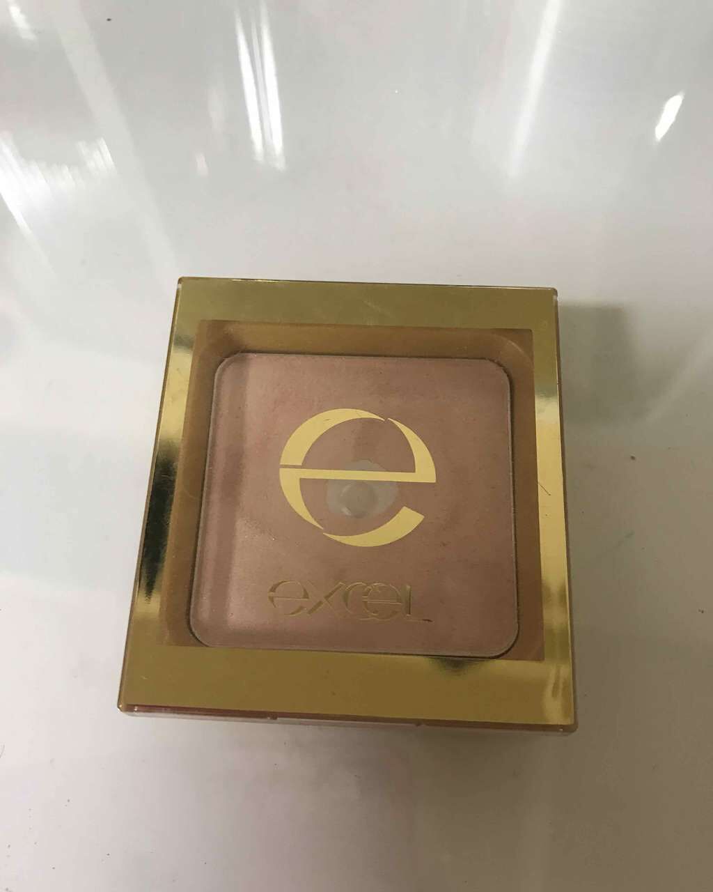 シャイニーパウダー N/excel/プレストパウダーを使ったクチコミ(1枚目)