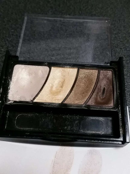 グラデーション アイ カラー(チップ付)/ちふれ/アイシャドウパレットを使ったクチコミ(2枚目)