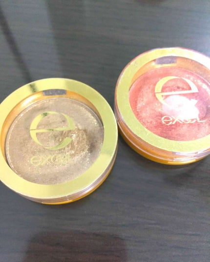 シャイニーシャドウ N/excel/単色アイシャドウを使ったクチコミ(2枚目)