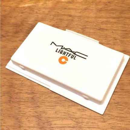 ライトフル C+ SPF 30 ファンデーション/M・A・C/パウダーファンデーションを使ったクチコミ(1枚目)