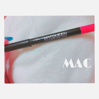 😻MAC RETRO VELVET LIP PENCIL #08 BLOODY RED😻

MACのリップペンシルです！！！❤️
MACは私が一番好きなコスメブランドで、でも高校生の私にはちょっと値段が