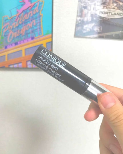 CLINIQUE チャビーラッシュ ファットニング マスカラのクチコミ「あけてみたらブラシが初めてみる形でびっくり!!
だまにもならず超好みのナチュラルにボリュームで.....」(1枚目)