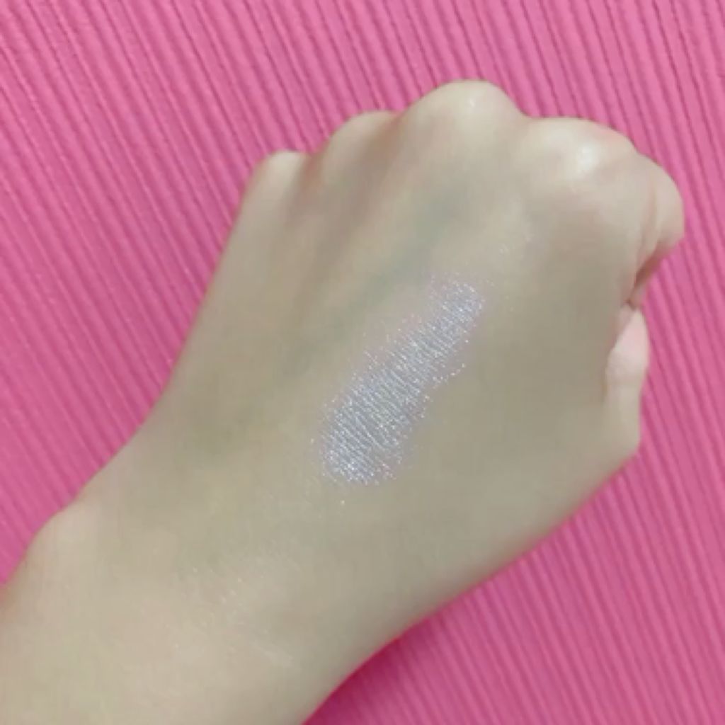 アイグロス S/PAUL & JOE BEAUTE/リキッドアイシャドウの動画クチコミ1つ目