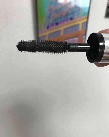 CLINIQUE チャビーラッシュ ファットニング マスカラのクチコミ「あけてみたらブラシが初めてみる形でびっくり!!
だまにもならず超好みのナチュラルにボリュームで.....」(2枚目)