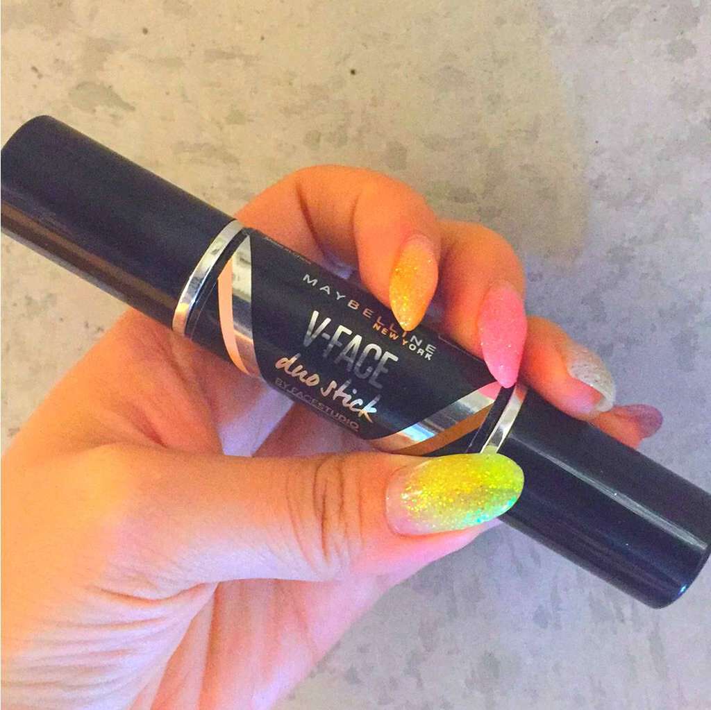 フェイスステュディオ Vフェイス デュオスティック/MAYBELLINE NEW YORK/ジェル・クリームチークを使ったクチコミ（1枚目）