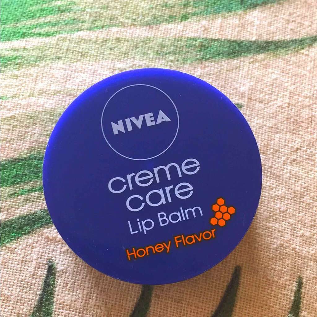 ニベア クリームケア リップバーム はちみつの香り/ニベア/リップケアを使ったクチコミ（1枚目）