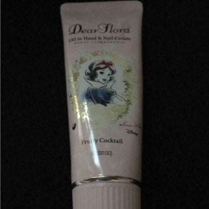 ディアフローラ オイルイン ハンド&ネイルクリーム フローラルブーケ/マンダム/ハンドクリームを使ったクチコミ(1枚目)