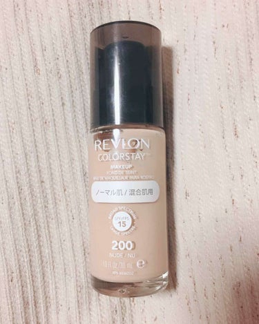 レブロン【カラーステイ メイクアップ 200 ノーマル肌/混合肌用】30ml 2000円(税抜き)

すごい汗っかきで脂性肌で、朝なんかメイクをしながら汗をかくほどな私ですら、これはそんなに崩れません！