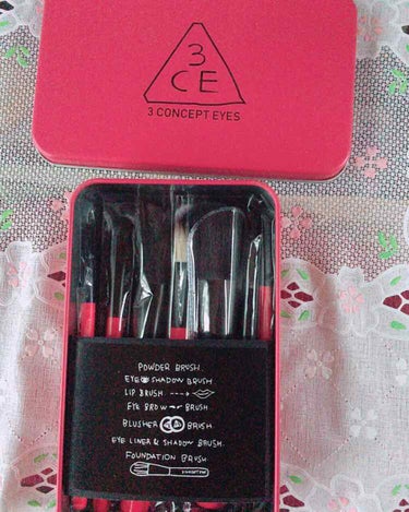 3CE MINI MAKEUP BRUSH KIT/3CE/メイクブラシを使ったクチコミ（1枚目）