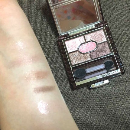 リボンクチュール アイズ/JILL STUART/アイシャドウパレットを使ったクチコミ(2枚目)
