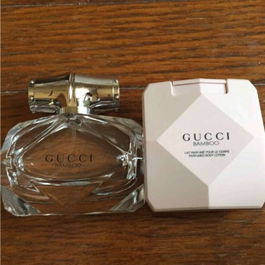 GUCCIのバンブーのオードトワレとボディーローションです！
どちらもすっごくいい匂いです！
個人的にはもう少し匂いの持続時間が長ければと思ったので、星4つにしました。
持続力重視の時はCHANELのヘ