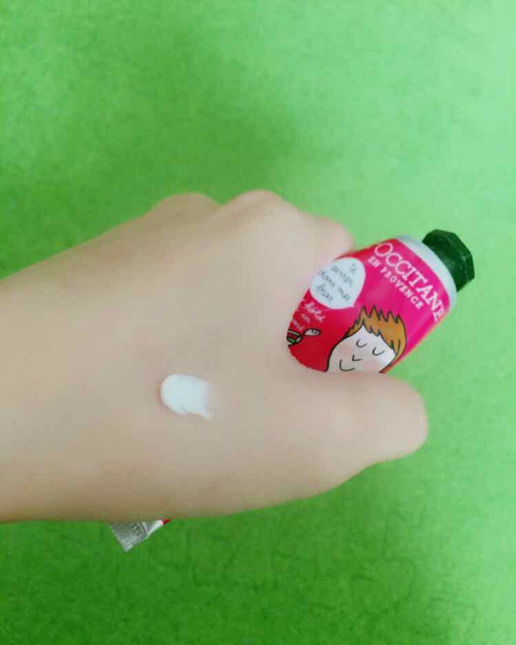 シアキッス ハンドクリーム(ディライトフルローズ)/L'OCCITANE/ハンドクリームを使ったクチコミ(2枚目)