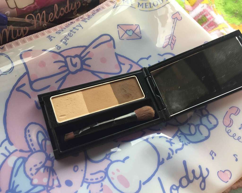 ケイト デザイニングアイブロウ3D/KATE/パウダーアイブロウを使ったクチコミ(2枚目)