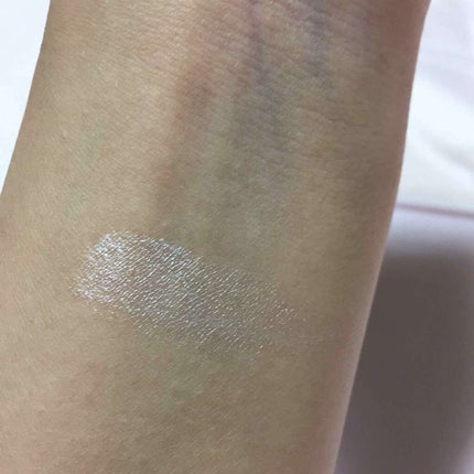 キャンメイク クリームハイライターのクチコミ「キャンメイク クリームハイライター 02 です✨アイシャドウベースとして使うと瞼のくすみをとっ.....」(2枚目)