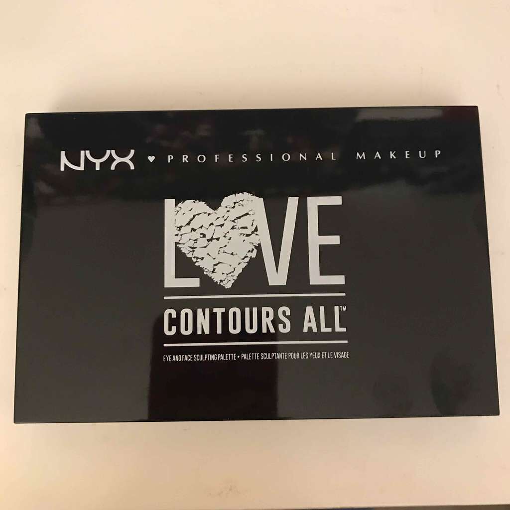 みーちゃん on LIPS 「アイシャドウとハイライターとシェーディングとアイブロウが入った..」(1枚目)