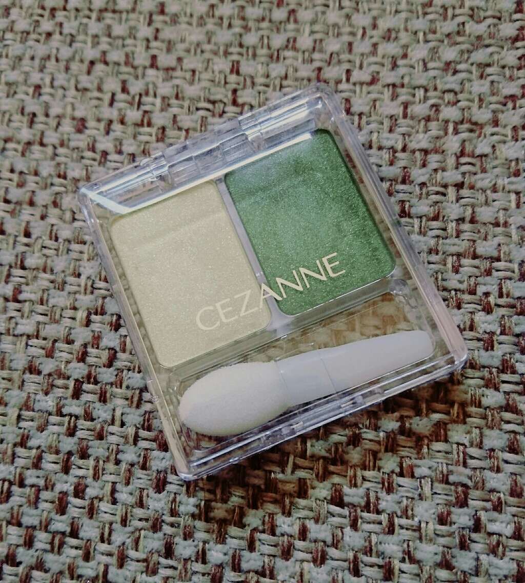 ツーカラー アイシャドウ ラメシリーズ/CEZANNE/アイシャドウパレットを使ったクチコミ(1枚目)