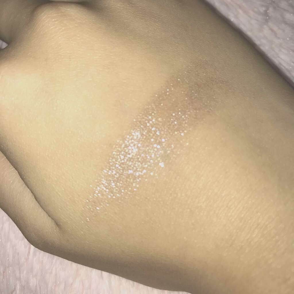 アディクション ザ アイシャドウ/ADDICTION/単色アイシャドウを使ったクチコミ(2枚目)