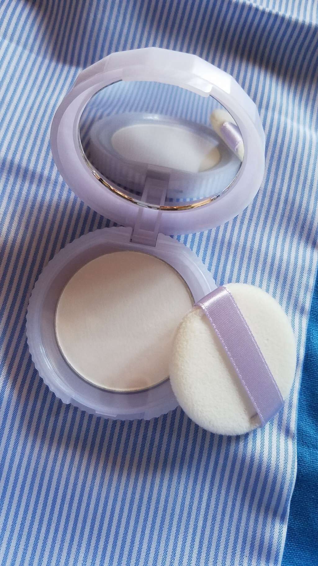 フロスティーマットスノーパウダー/キャンメイク/プレストパウダーを使ったクチコミ（2枚目）