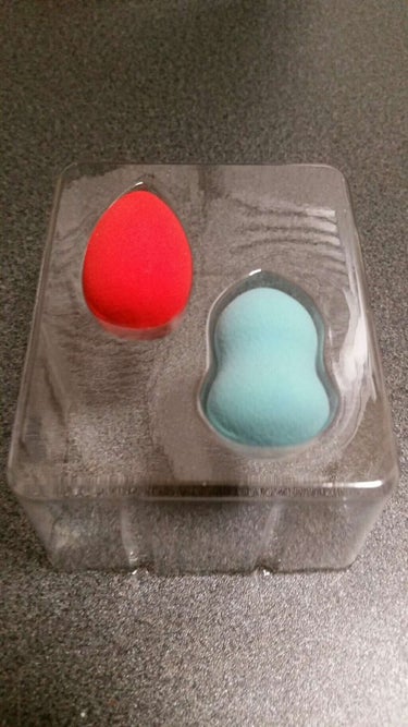 3COINS Makeup SPONGE SETのクチコミ「先程の投稿に画像が一枚しか載らなかったので追加の二枚目と三枚目です。

二枚目…乾いたスポンジ.....」（1枚目）