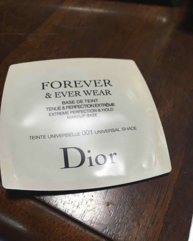 ディオールスキン フォーエヴァー＆エヴァー ベース SPF20／PA++/Dior/化粧下地を使ったクチコミ（1枚目）