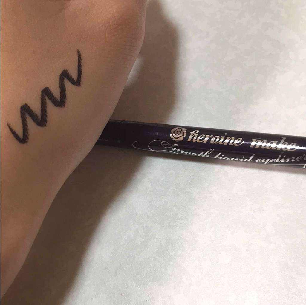 スムースリキッドアイライナー スーパーキープ/ヒロインメイク/リキッドアイライナーを使ったクチコミ(3枚目)