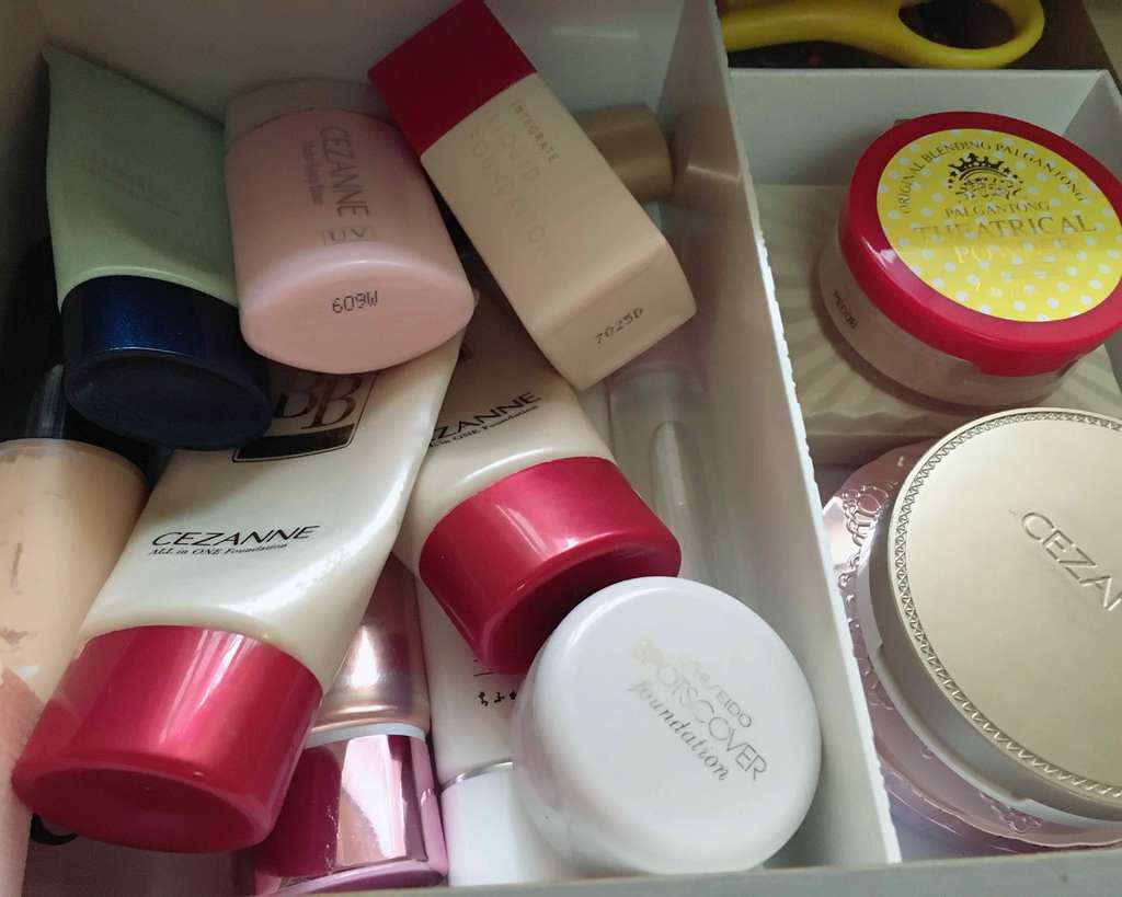 ぐっぴちゃん♤ on LIPS 「🌷コスメ収納🌷中学生から集めに集めたコスメを断捨離してすっきり..」(2枚目)