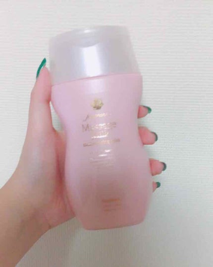 フェルナンダ フレグランス マッサージミルク リリークラウンのクチコミ「このマッサージミルクはめっちゃいい匂いです😶❤️
適量でも伸びが良くて使いやすいのでオススメ👐😉..」(1枚目)