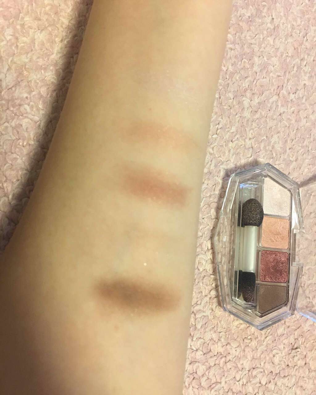 フォーシャイニーアイズ/キャンメイク/アイシャドウパレットを使ったクチコミ（2枚目）