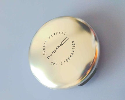 スタジオ パーフェクト SPF 15 ファンデーション/M・A・C/パウダーファンデーションを使ったクチコミ(1枚目)