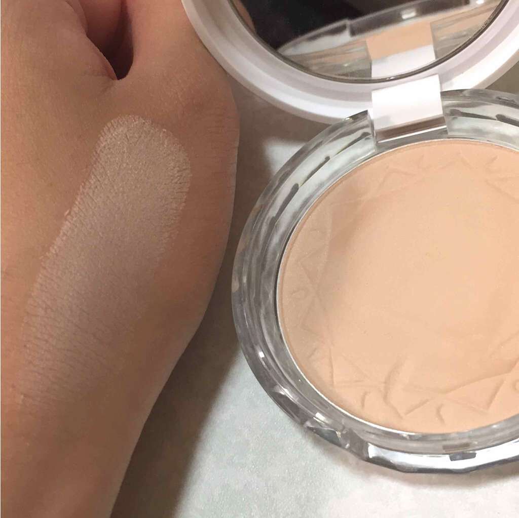 UVクリアフェイスパウダー/CEZANNE/プレストパウダーを使ったクチコミ(3枚目)