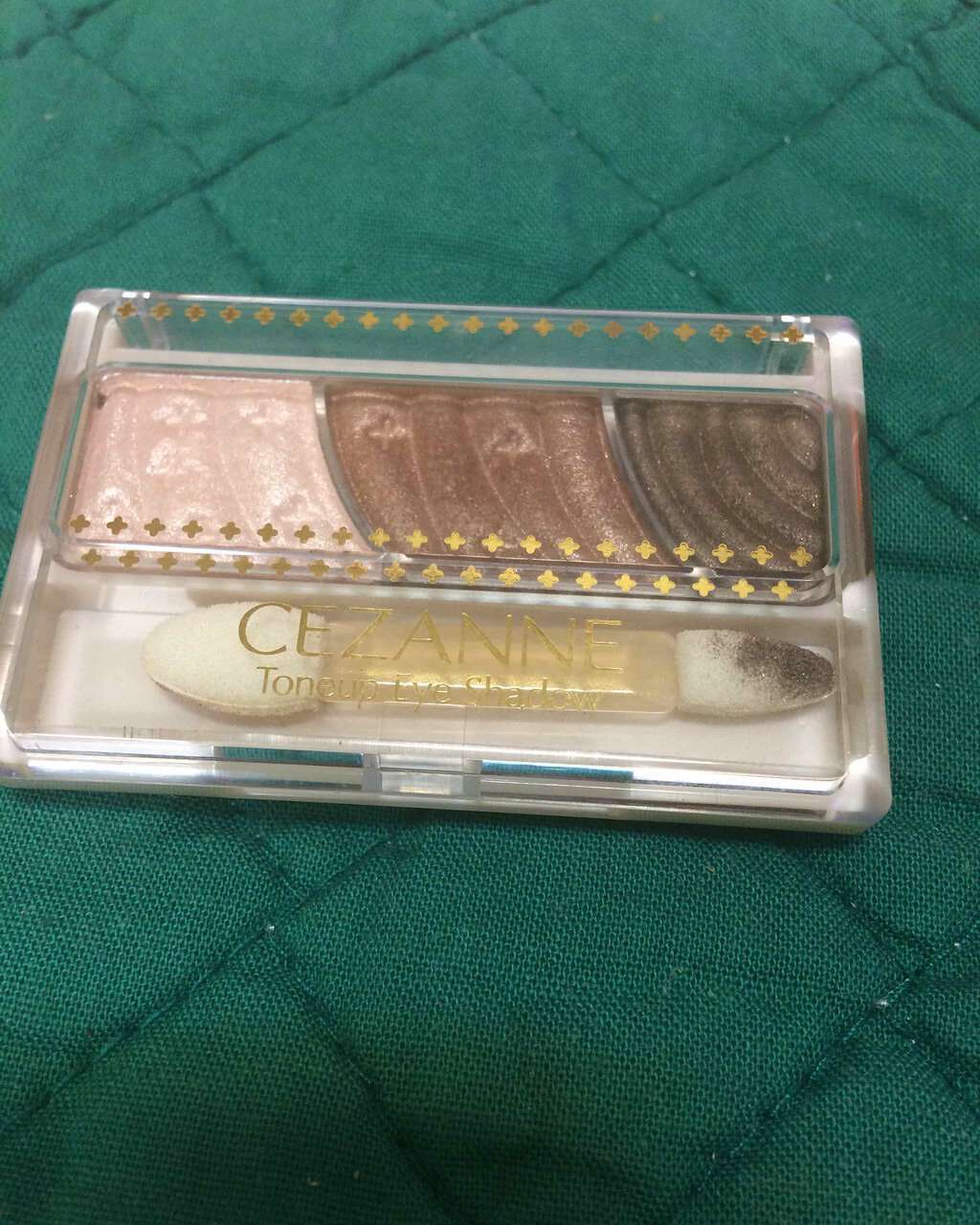 トーンアップアイシャドウ/CEZANNE/アイシャドウパレットを使ったクチコミ(1枚目)