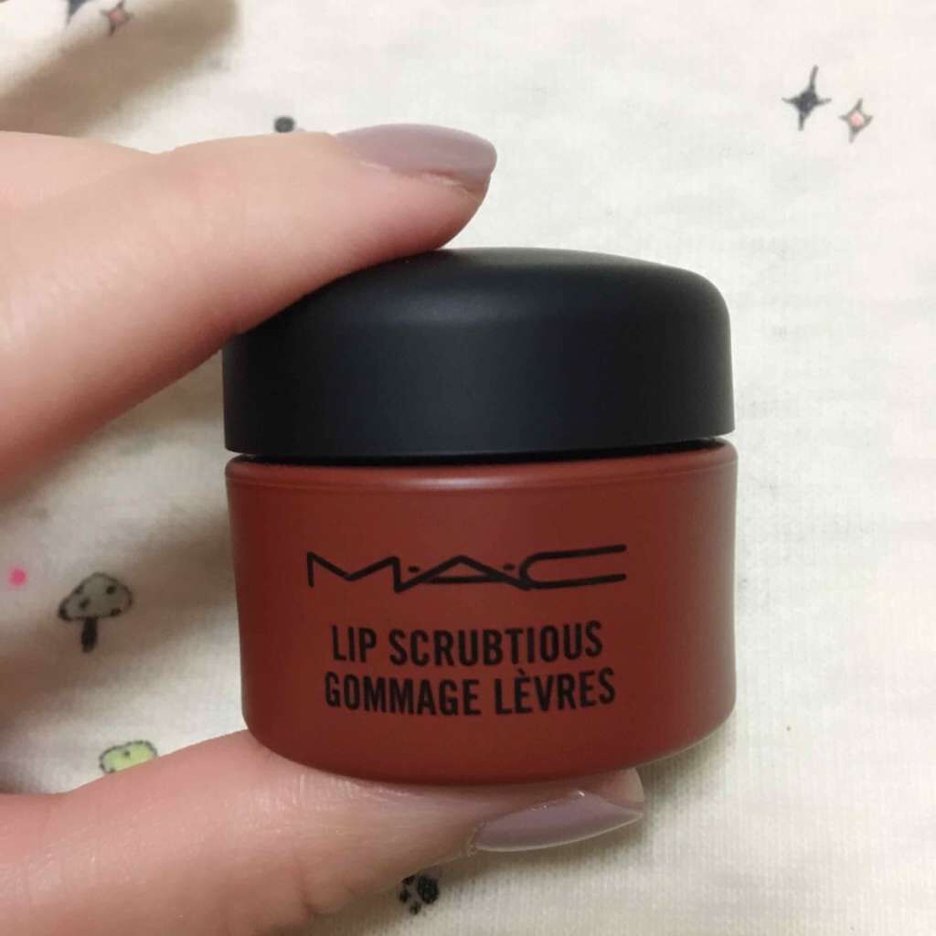 リップ スクラブシャス スウィート ブラウン シュガー/M・A・C/リップスクラブを使ったクチコミ（1枚目）