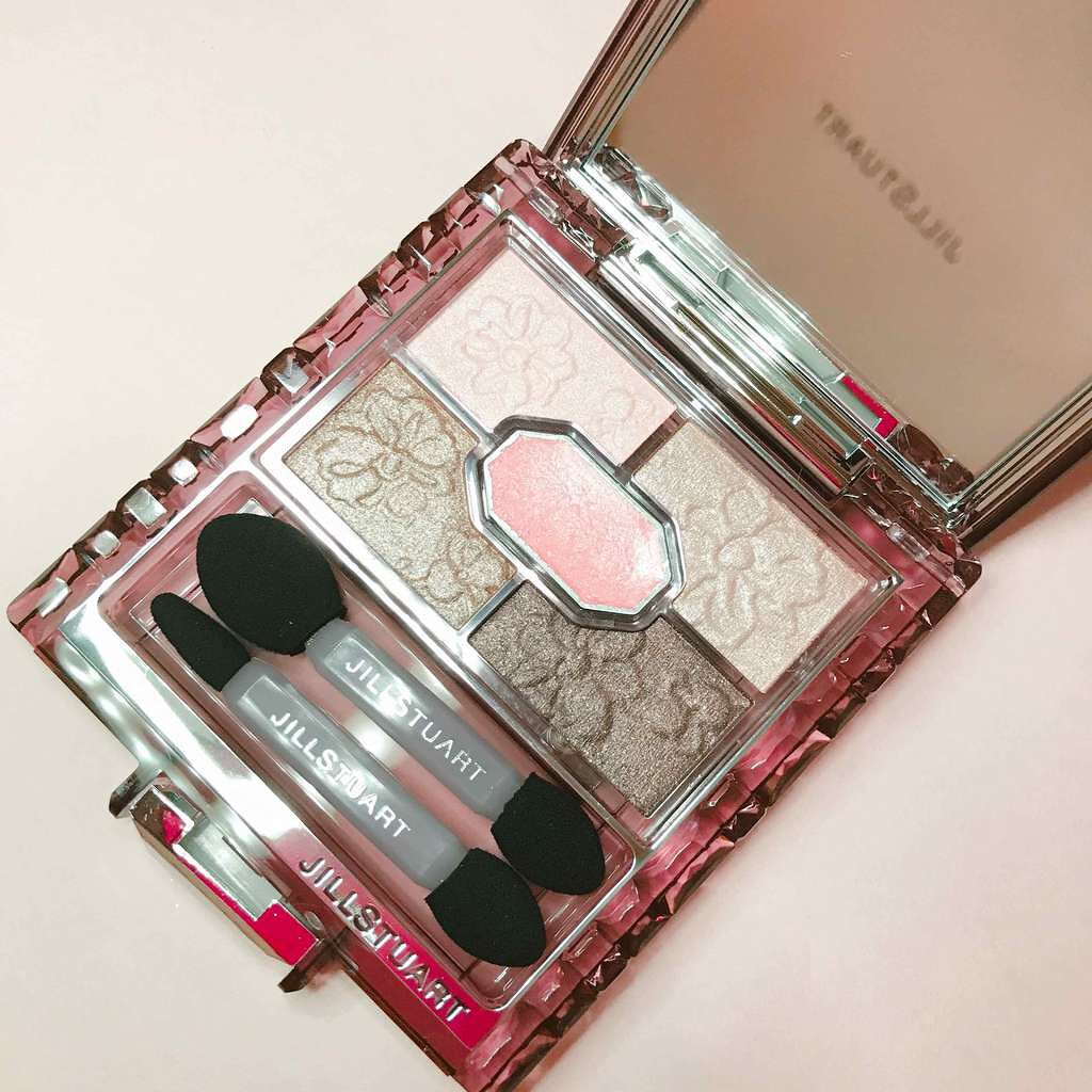 リボンクチュール アイズ/JILL STUART/アイシャドウパレットを使ったクチコミ(2枚目)
