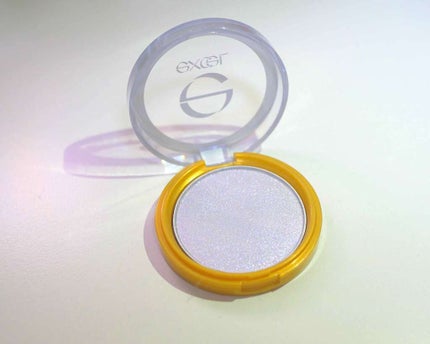 シャイニーシャドウ N/excel/単色アイシャドウを使ったクチコミ(2枚目)