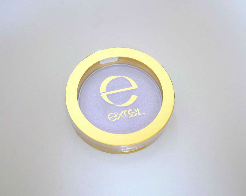 シャイニーシャドウ N/excel/単色アイシャドウを使ったクチコミ(1枚目)