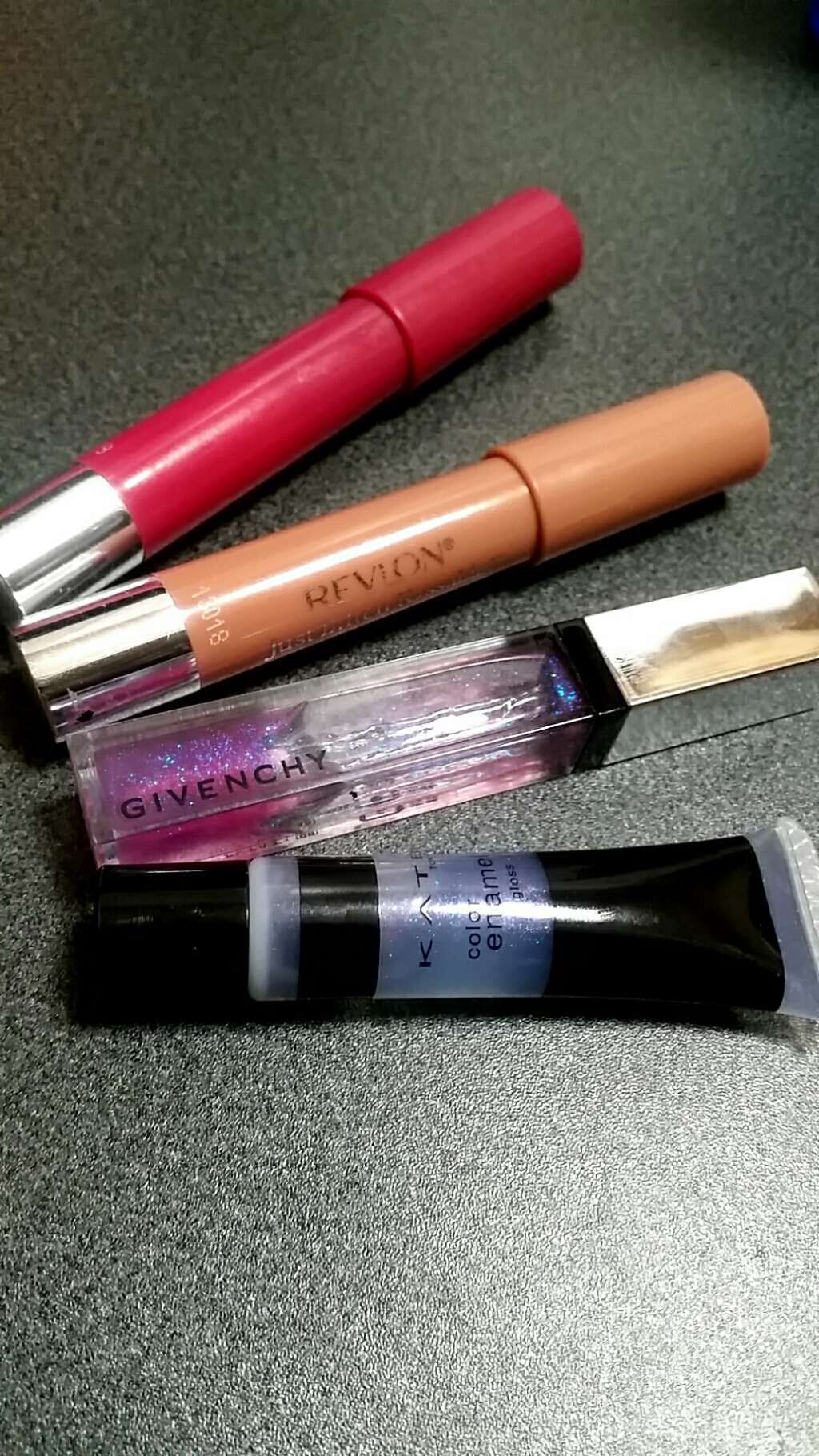 ジェリー・アンテルディ/GIVENCHY/リップグロスを使ったクチコミ(2枚目)