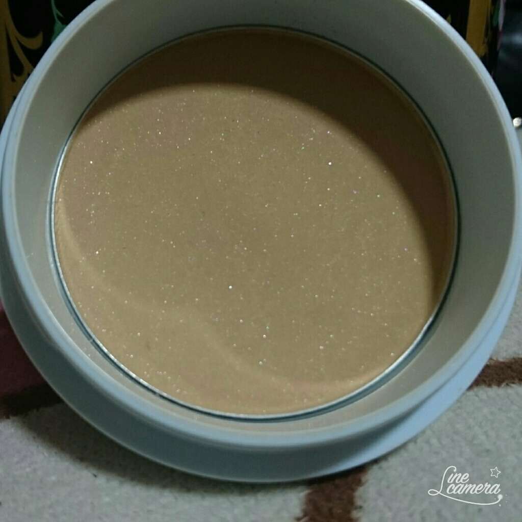 クリアラスト フェイスパウダー ハイカバー ＜キラ肌オークル＞のクチコミ「とてもキラキラしていて綺麗な肌に見せてくれます！
カバー力はとてもいいです！
種類も5種類ほど.....」（2枚目）