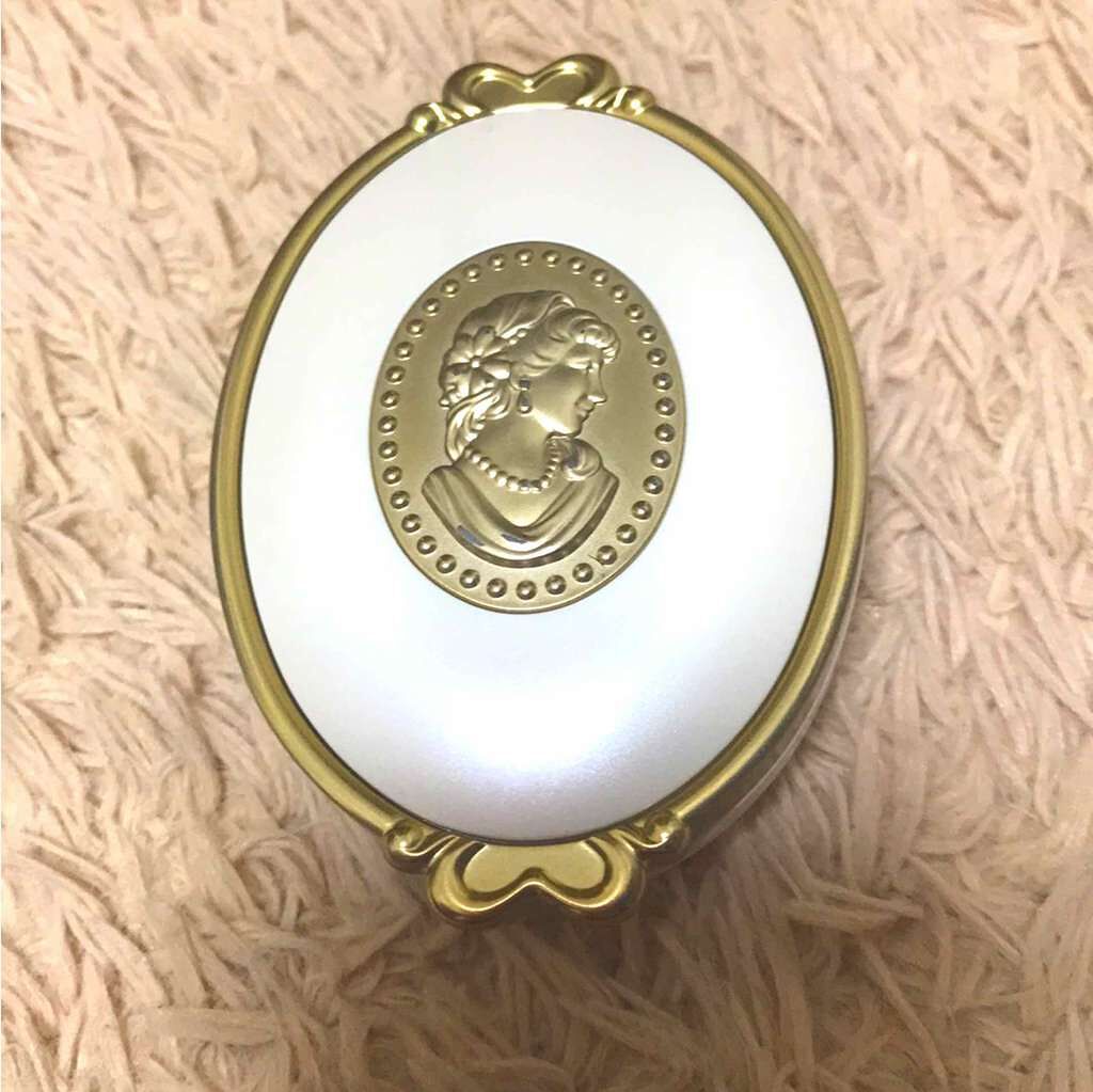 プレスト チークカラー/レ・メルヴェイユーズ ラデュレ/パウダーチークを使ったクチコミ(1枚目)