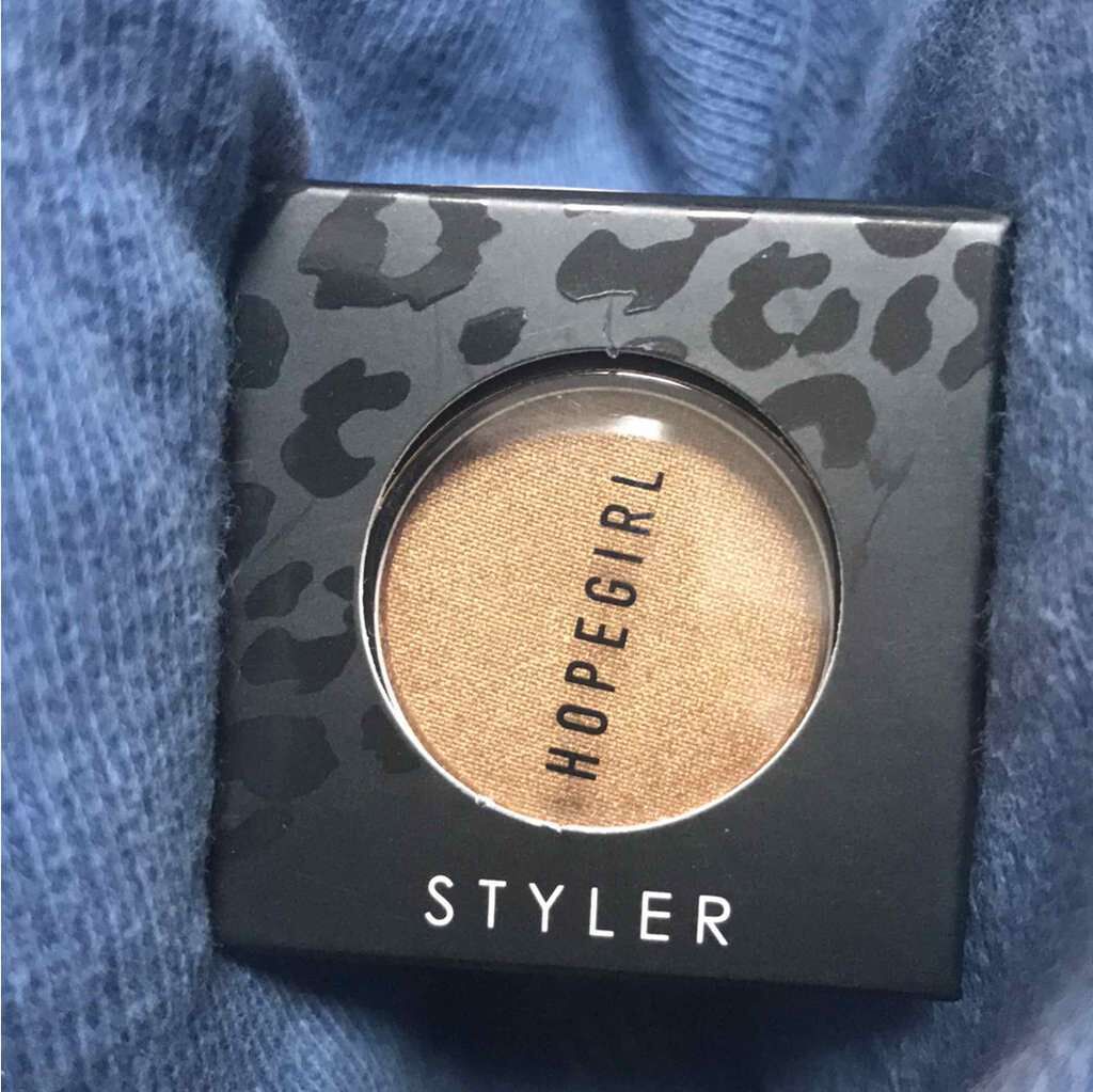 スタイラーアイカラー/Hope Girl/単色アイシャドウを使ったクチコミ（1枚目）