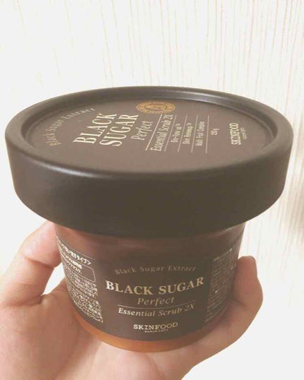 ブラックシュガー パーフェクト エッセンシャル スクラブ2X/SKINFOOD/洗い流すパック・マスクを使ったクチコミ(1枚目)