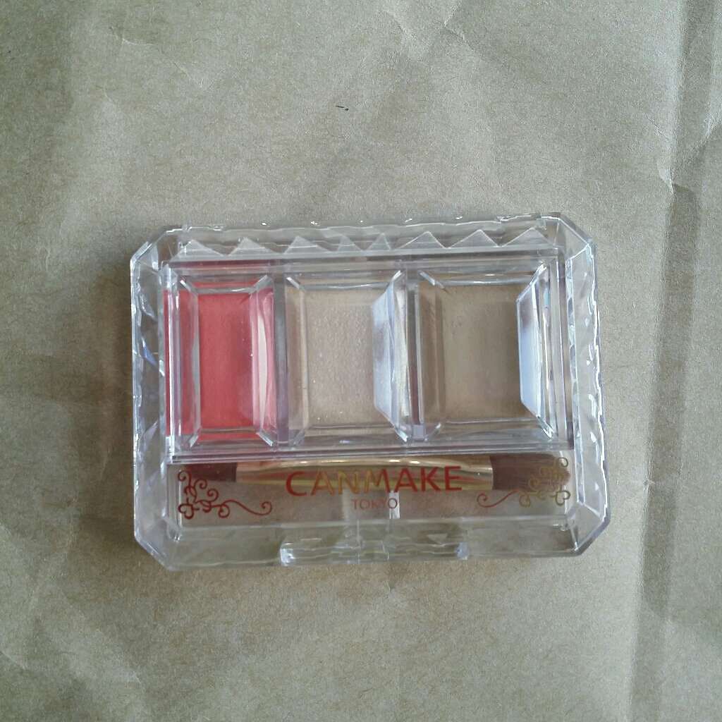 シークレットカラーアイズ/キャンメイク/アイシャドウパレットを使ったクチコミ(2枚目)