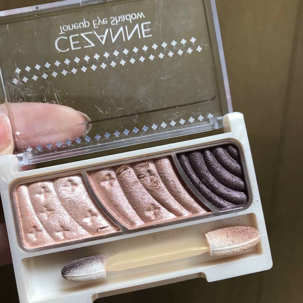 トーンアップアイシャドウ/CEZANNE/アイシャドウパレットを使ったクチコミ(1枚目)