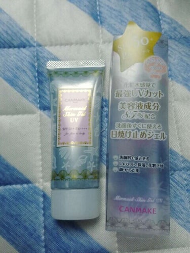  SPF50なのに、とても付け心地がよくて気に入りました🙆
 
SPFが高いと、ベタベタして日焼け止めをぬってるぞ～
って感じがして顔には日焼け止めを塗っていなかったのですが、 これはジェルと言うだけあ